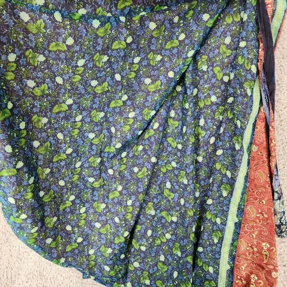 Reversible Wrap Skirt Womens One Size Red Blue Floral - Picture 3 of 6